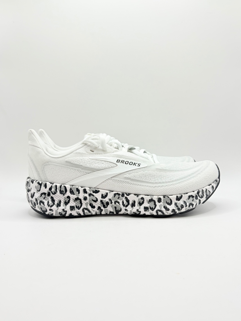 Brooks Revel 9 Women’s Running Shoes White Ultimate Grey Size 7